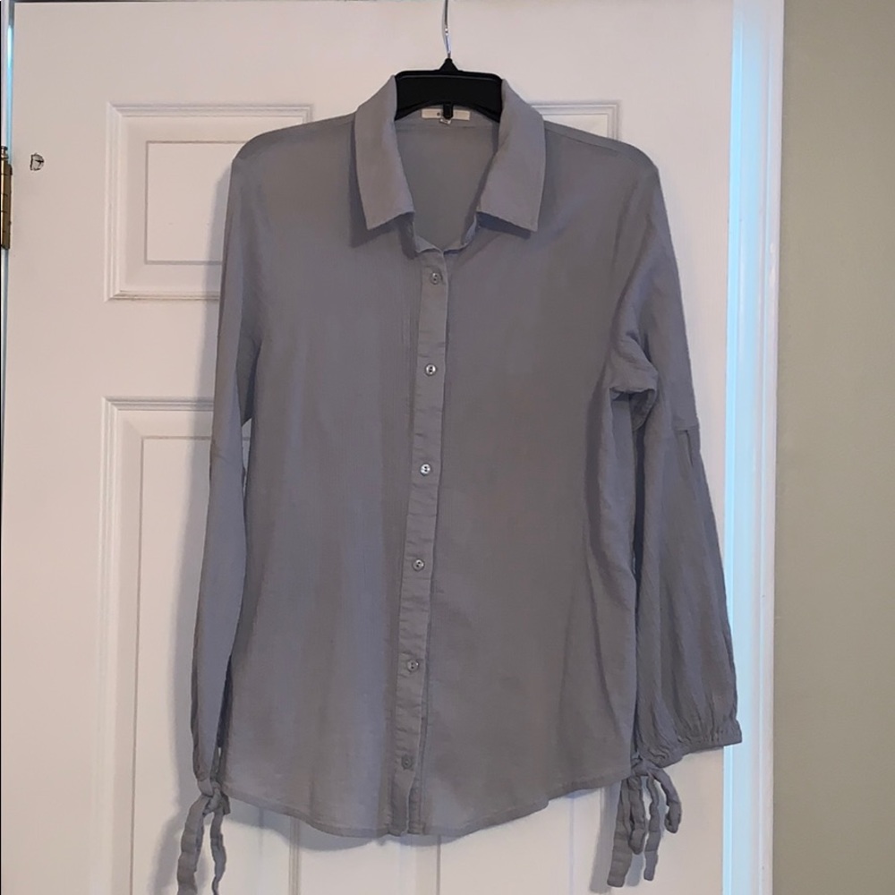 Easel size S blouse